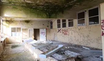 Opuszczony budynek szpitala