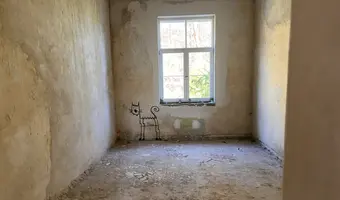 Opuszczony motel / koszary - zdjęcie 2/4