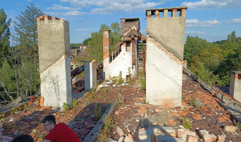 Opuszczony w i e l k i s z p i t a l rosyjski, legnica