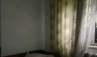 Opuszczony dom z działającym prądem.