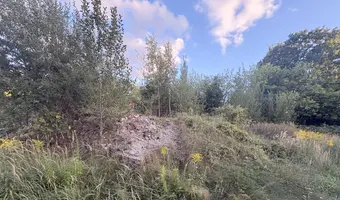 Opuszczone 2 budynky PKP