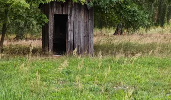 Ruiny domu i stodoły