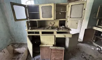 Opuszczone gospodarstwo - zdjęcie 4/4