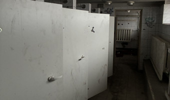 Była siedziba IX Liceum Ogólnokształcącego imienia Klementyny Hoffmanowej,