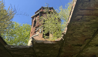 Ruiny dworu, Watkowice Małe,