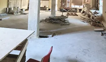 Opuszczony budynek Empiku