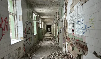 Opuszczony w i e l k i s z p i t a l rosyjski, legnica