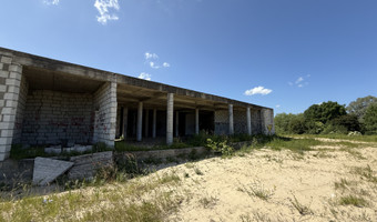 Niedokończony hotel , Osłonino,