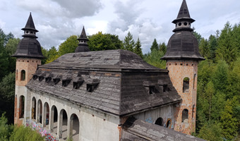Zamek w Łapalicach, Łapalice