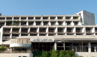 Chorwacja - kupari - zatoka umarłych hoteli, kupari