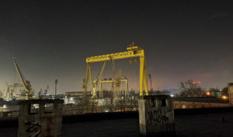 Opuszczona szkola/biurowiec