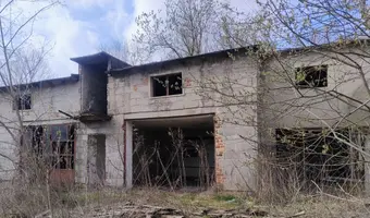 Dwa budynki gospodarstwa - zdjęcie 2/4