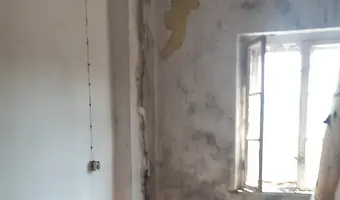 Opuszczony budynek po dawnej jednostce wojskowej