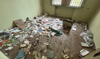 Dom obok warsztatu samochodowego