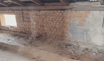 Opuszczony niedokończony dom