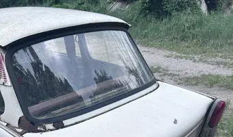 Stacja gazowa + samochód
