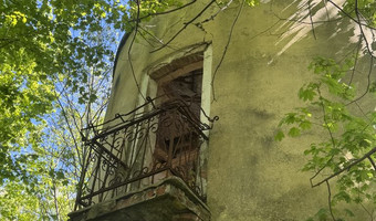 Ruiny dworu, Watkowice Małe,