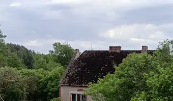 Opuszczony dom z garażem i piwnicą