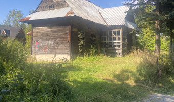 Opuszczone domki wypoczynkowe,