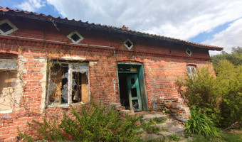 Opuszczony domek w Gronitach,