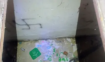 Niedokończona Willa i domek obok