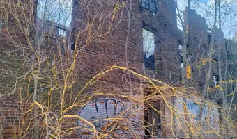 Kamienica z zawalonym piętrem