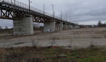Opuszczony most kolejowy,