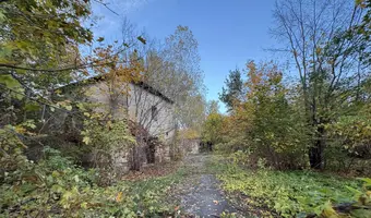 Opuszczony PGR