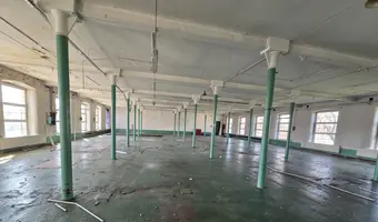 Opuszczony budynek wielofunkcyjny, Łódź