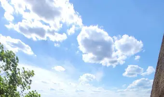Zrujnowana wieża kolejowa - photo 3/4