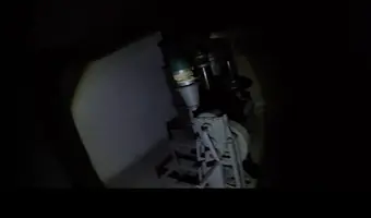 Zewnętrzne wejście do piwnicy pod blokiem