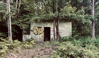 Były zakład materiałów opatrunkowych