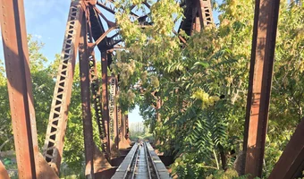 Opuszczony most kolejowy