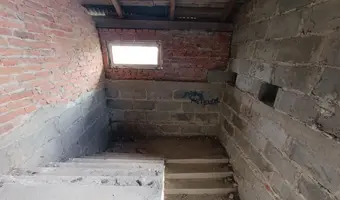 Opuszczony niedokończony dom