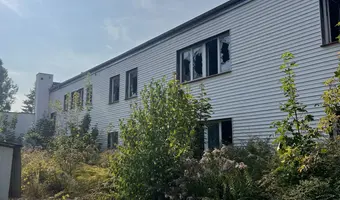 Pustostan po dawnej firmie budowlanej FachBud