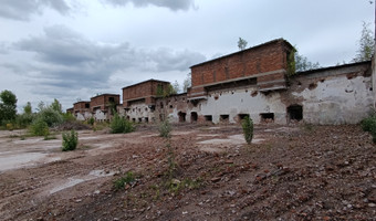 Ogromna fabryka włókiennicza