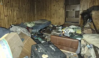 Stara myjnia/sklep samochodowy - zdjęcie 3/5