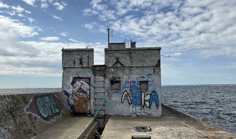 Falochron portu wojennego