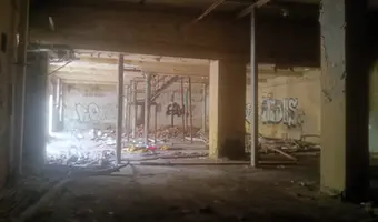Fabryka i hale szedowe, biura