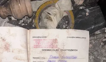 Stare zabytkowe stajnie na plebanii kościoła - zdjęcie 2/4