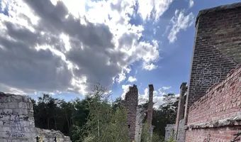 dom, Emów