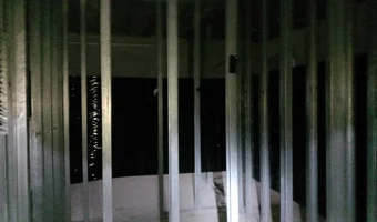 Opuszczony dom opieki seniora