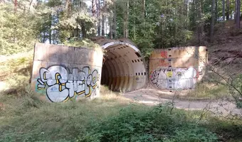 Magazyny głowic atomowcyh , Brzeźnica Kolonia
