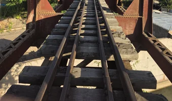 Opuszczony most kolejowy