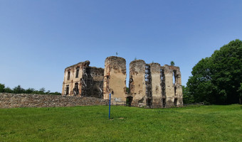 Ruiny zamku w bodzentynie