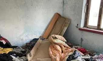 Dwa opuszczone domki - zdjęcie 3/4