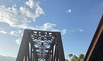 Opuszczony most kolejowy