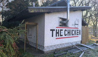 Opuszczona restauracja the chicken.