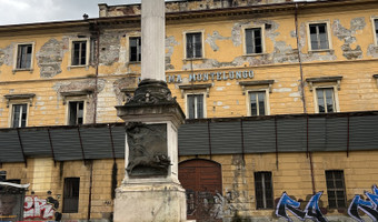 Opuszczona fabryka,
