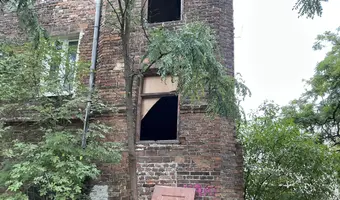Opuszczona kamienica